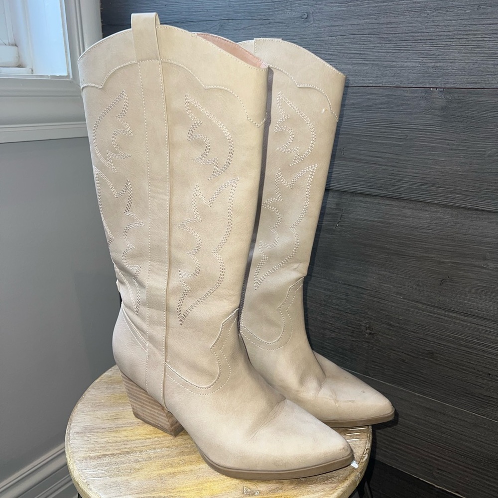 Dolce Vita Cream Heeled Western Boots